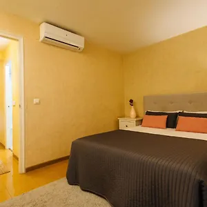 Pajaritos - Private Parking Included Apartment Seville